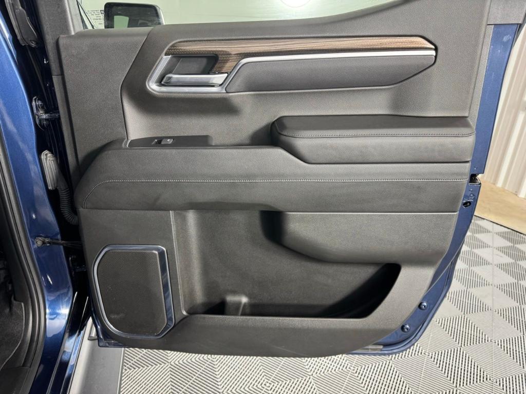 used 2022 Chevrolet Silverado 1500 car, priced at $43,000