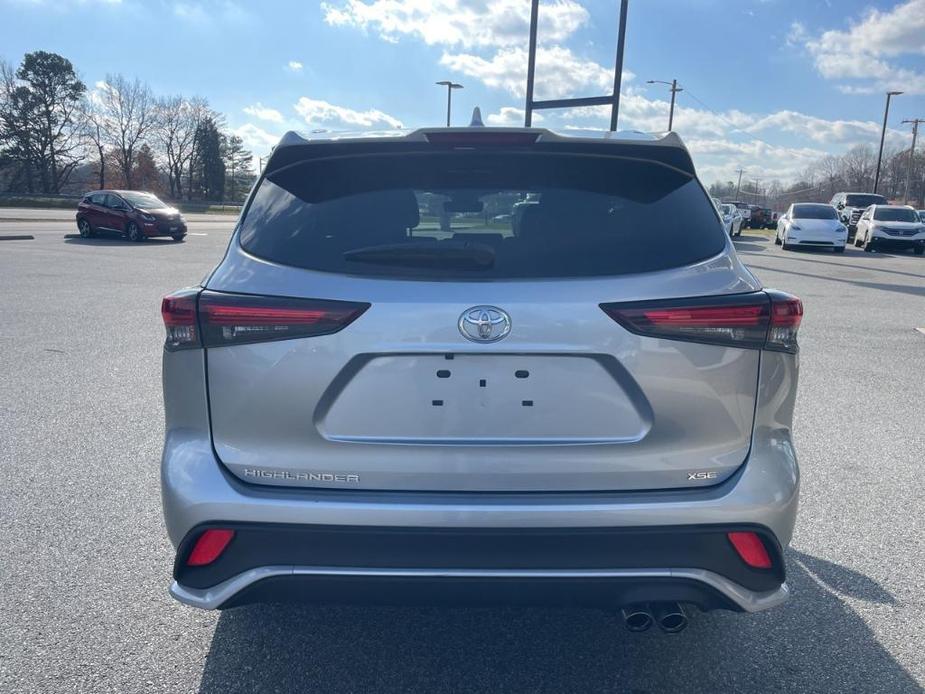 used 2024 Toyota Highlander car, priced at $42,902