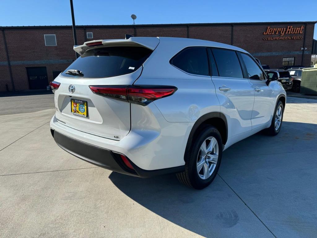 used 2023 Toyota Highlander car, priced at $34,700