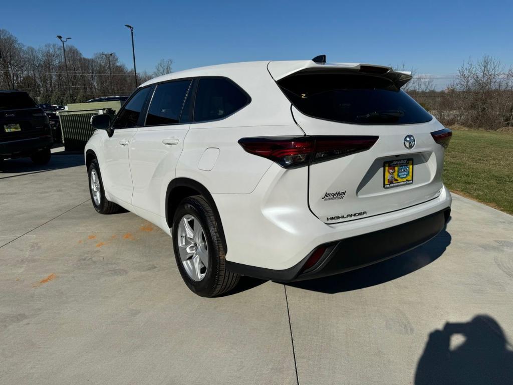 used 2023 Toyota Highlander car, priced at $34,700