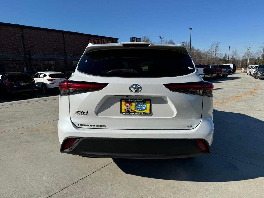 used 2023 Toyota Highlander car, priced at $34,700