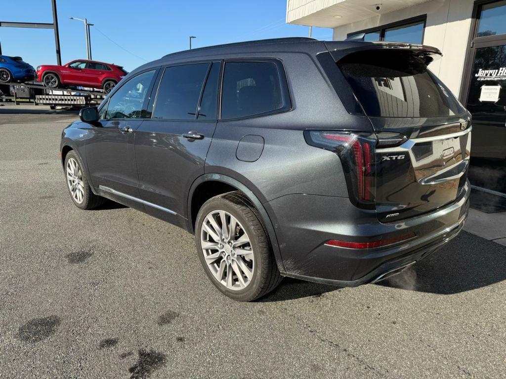 used 2021 Cadillac XT6 car, priced at $36,500