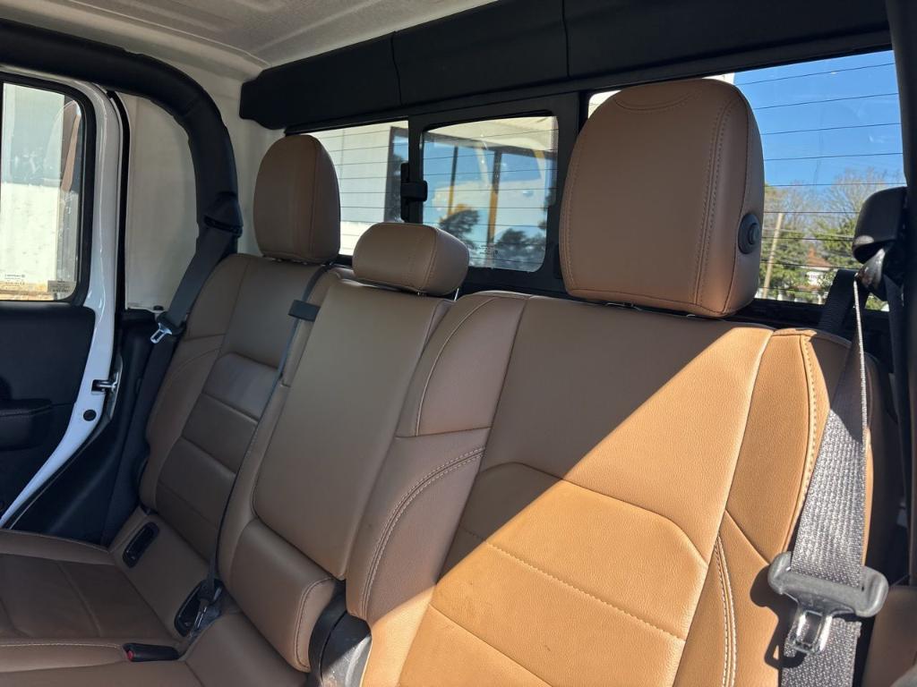 used 2021 Jeep Gladiator car, priced at $30,992