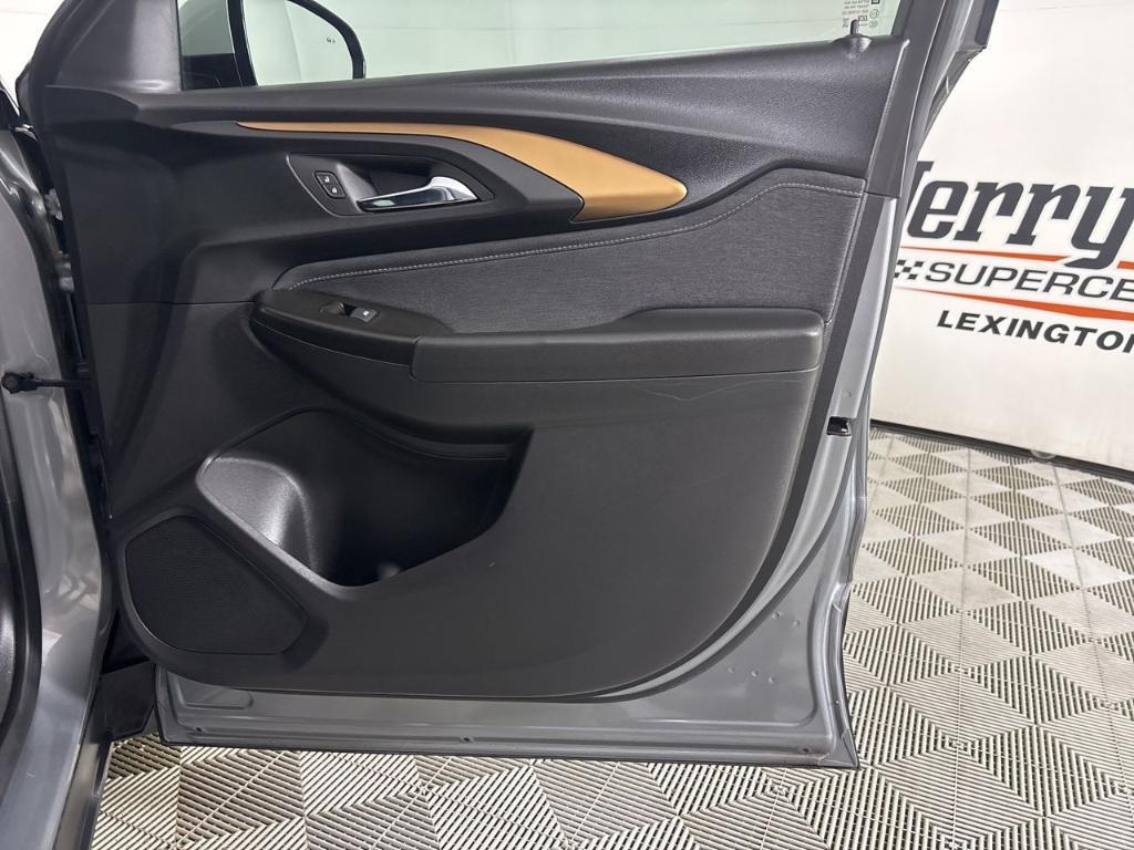 used 2023 Chevrolet TrailBlazer car, priced at $23,200