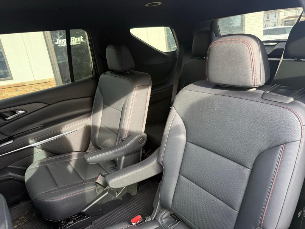used 2024 Chevrolet Traverse car, priced at $43,322