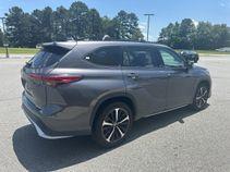 used 2022 Toyota Highlander car, priced at $36,700