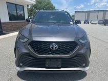 used 2022 Toyota Highlander car, priced at $36,700