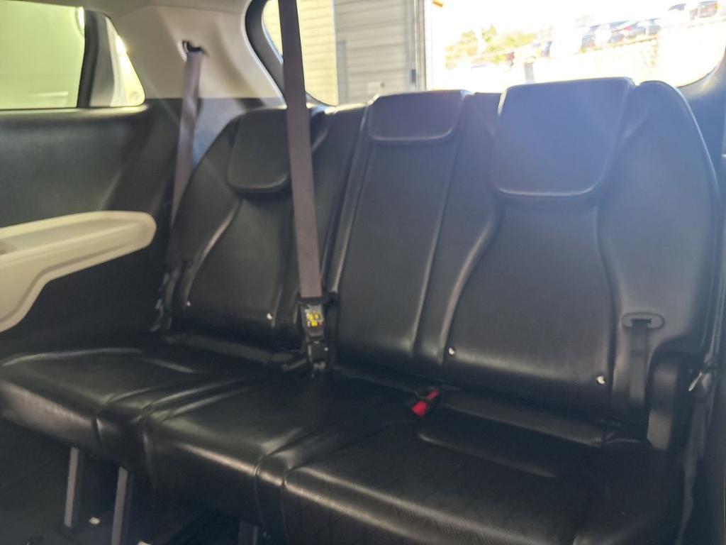 used 2024 Kia Carnival car, priced at $31,200