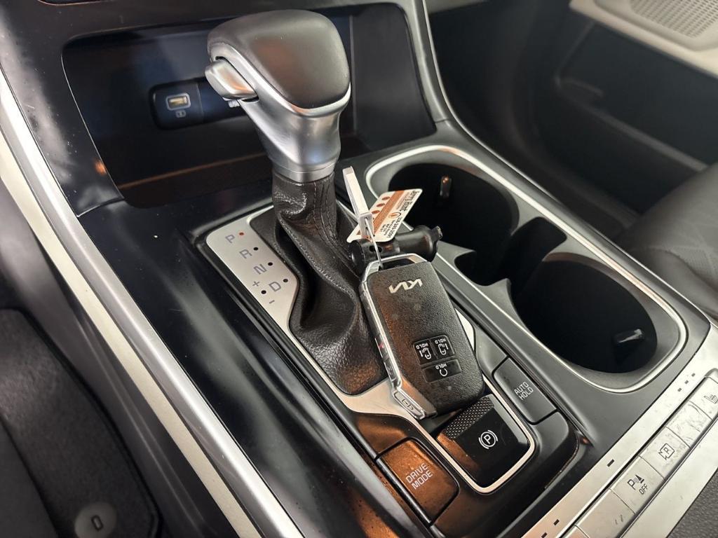 used 2024 Kia Carnival car, priced at $31,200