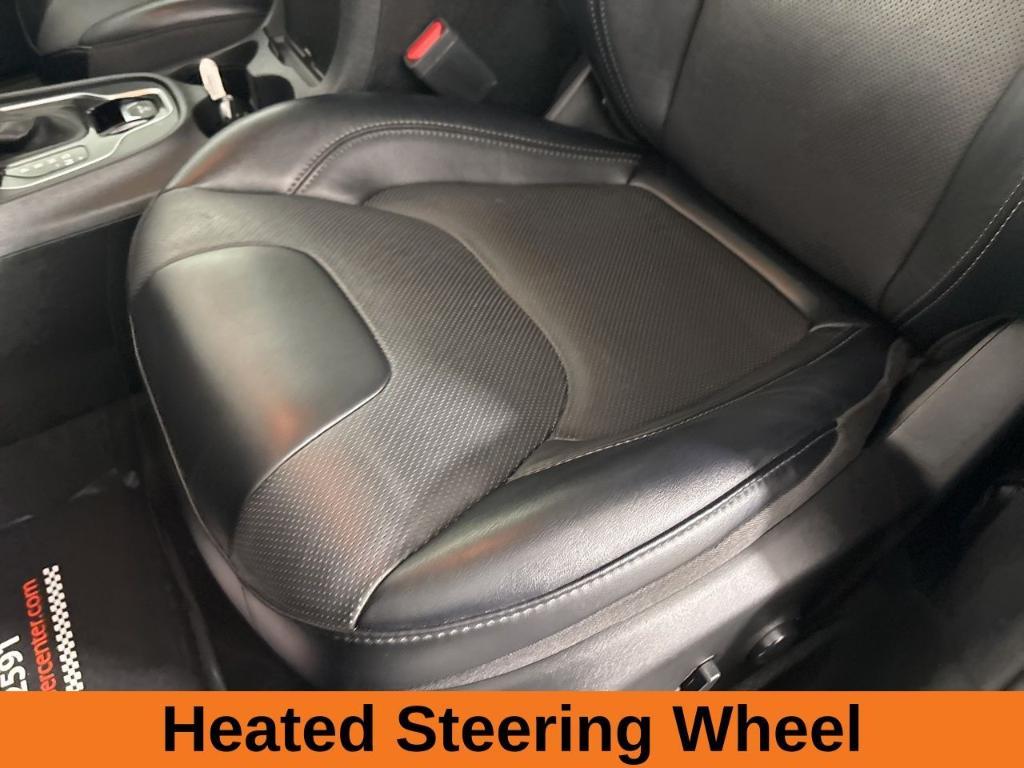 used 2022 Jeep Cherokee car, priced at $22,900