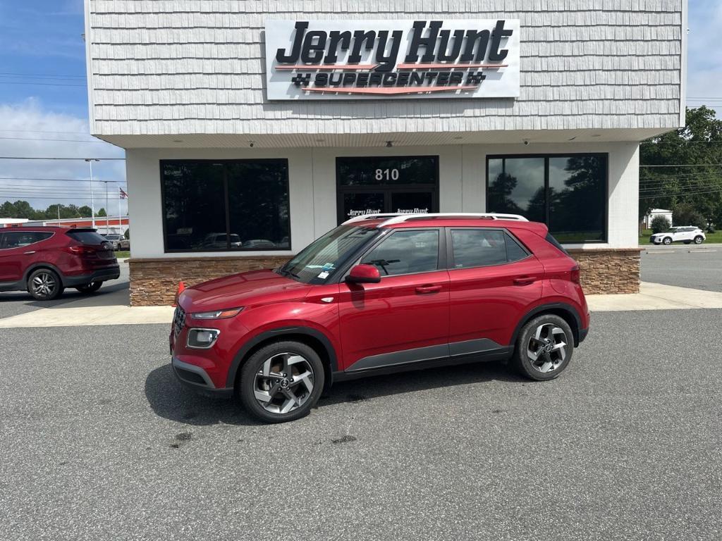 used 2022 Hyundai Venue car, priced at $17,600