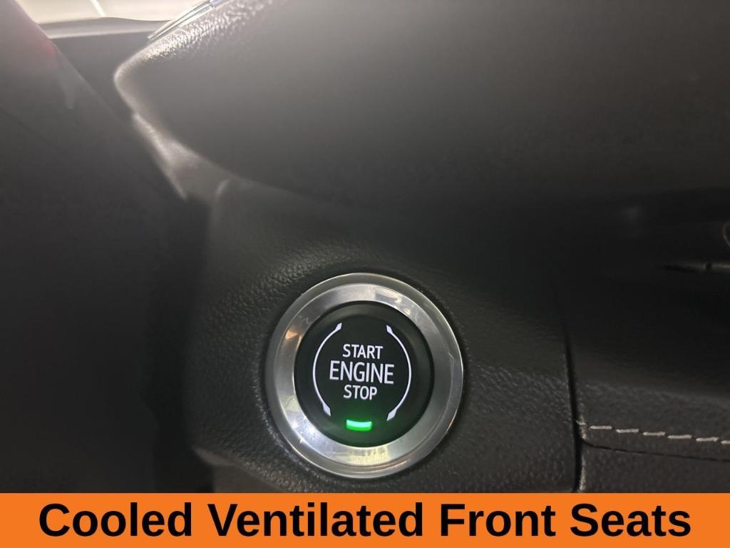 used 2023 Buick Envision car, priced at $29,200