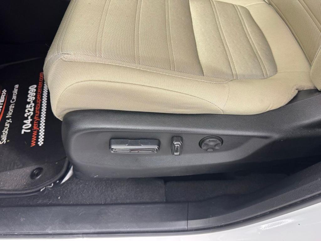 used 2020 Honda CR-V car, priced at $22,000
