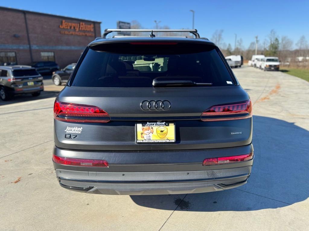 used 2022 Audi Q7 car, priced at $43,700