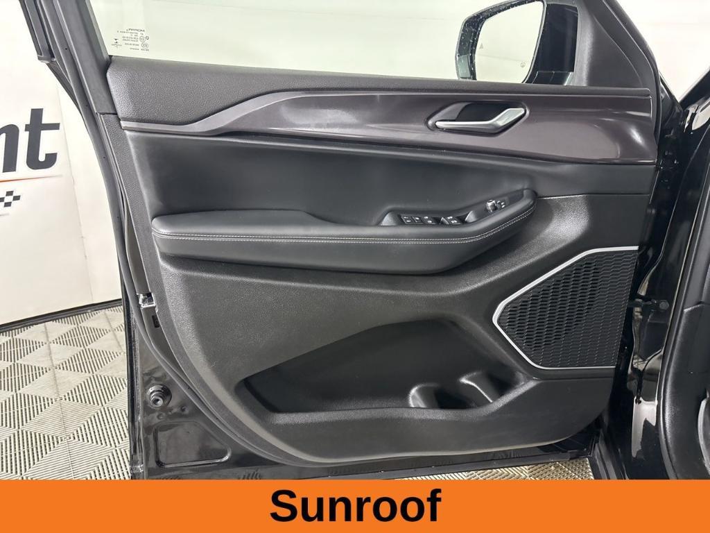 used 2022 Jeep Grand Cherokee L car, priced at $28,700