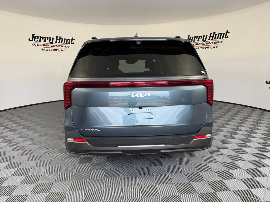 used 2025 Kia Carnival car, priced at $45,900