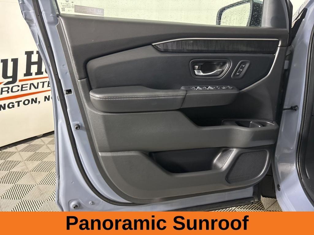 used 2023 Honda Pilot car, priced at $41,202