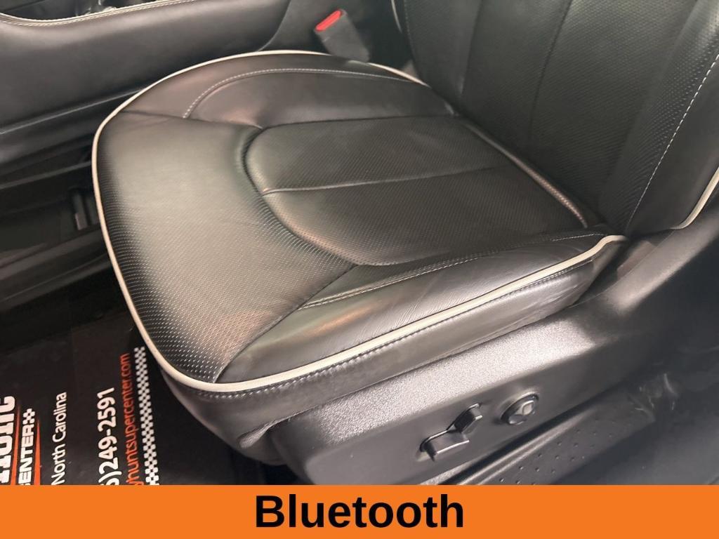 used 2025 Chrysler Pacifica car, priced at $37,200