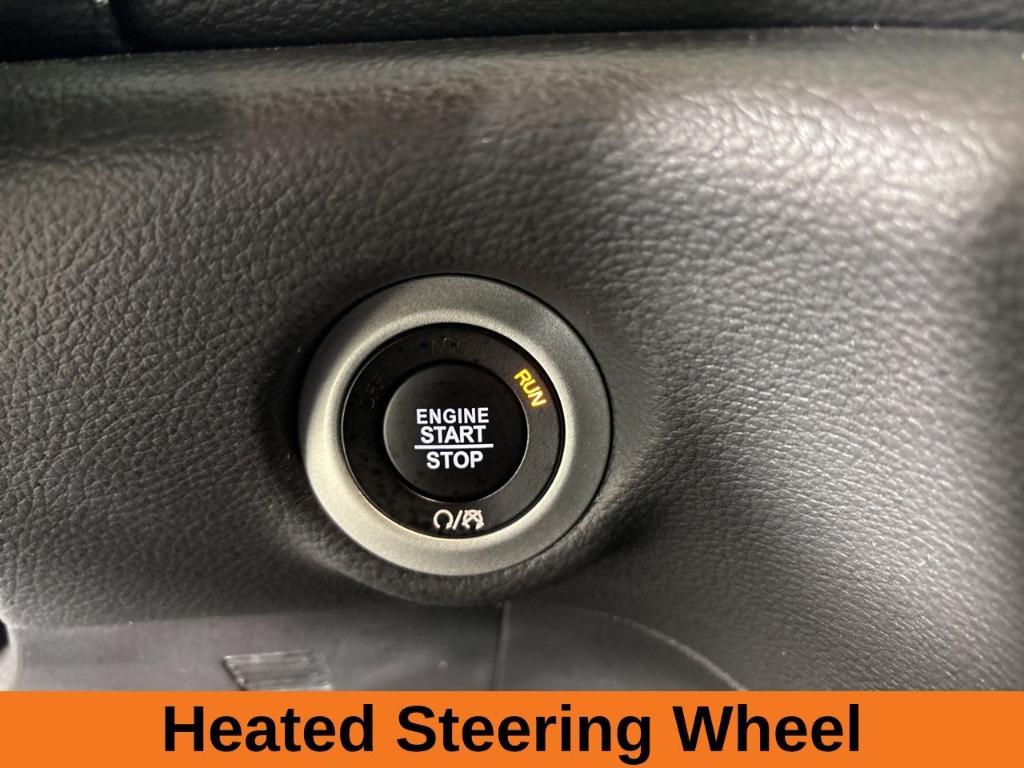 used 2025 Chrysler Pacifica car, priced at $37,200