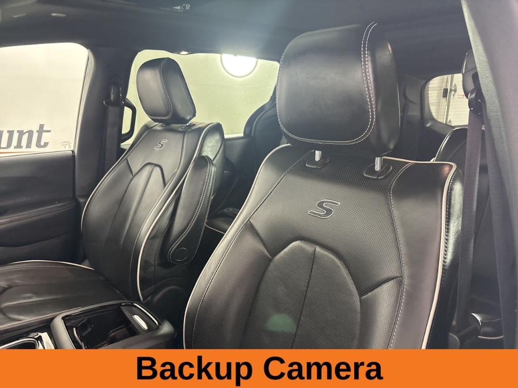 used 2025 Chrysler Pacifica car, priced at $37,200