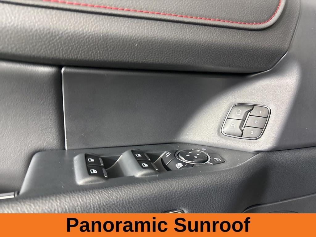 used 2023 Ford Expedition car, priced at $55,400