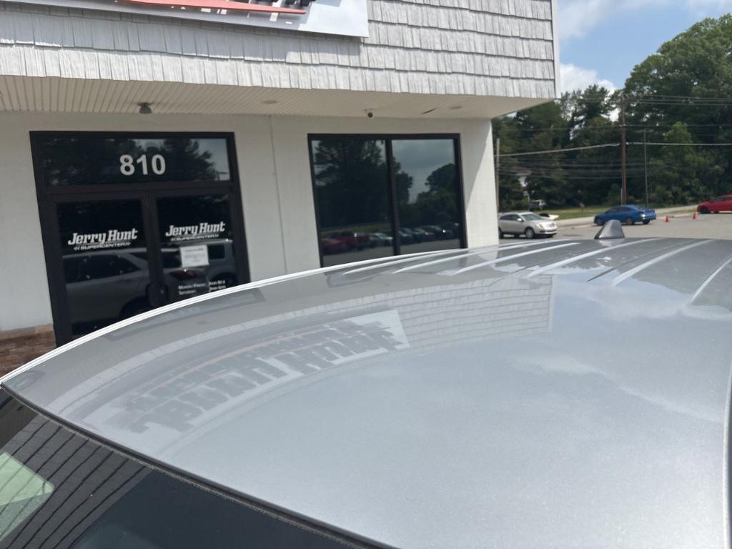 used 2021 Chevrolet Equinox car, priced at $17,927