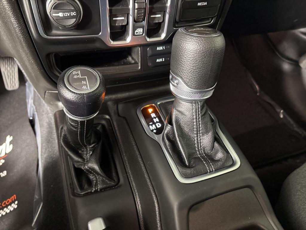 used 2025 Jeep Gladiator car, priced at $37,988