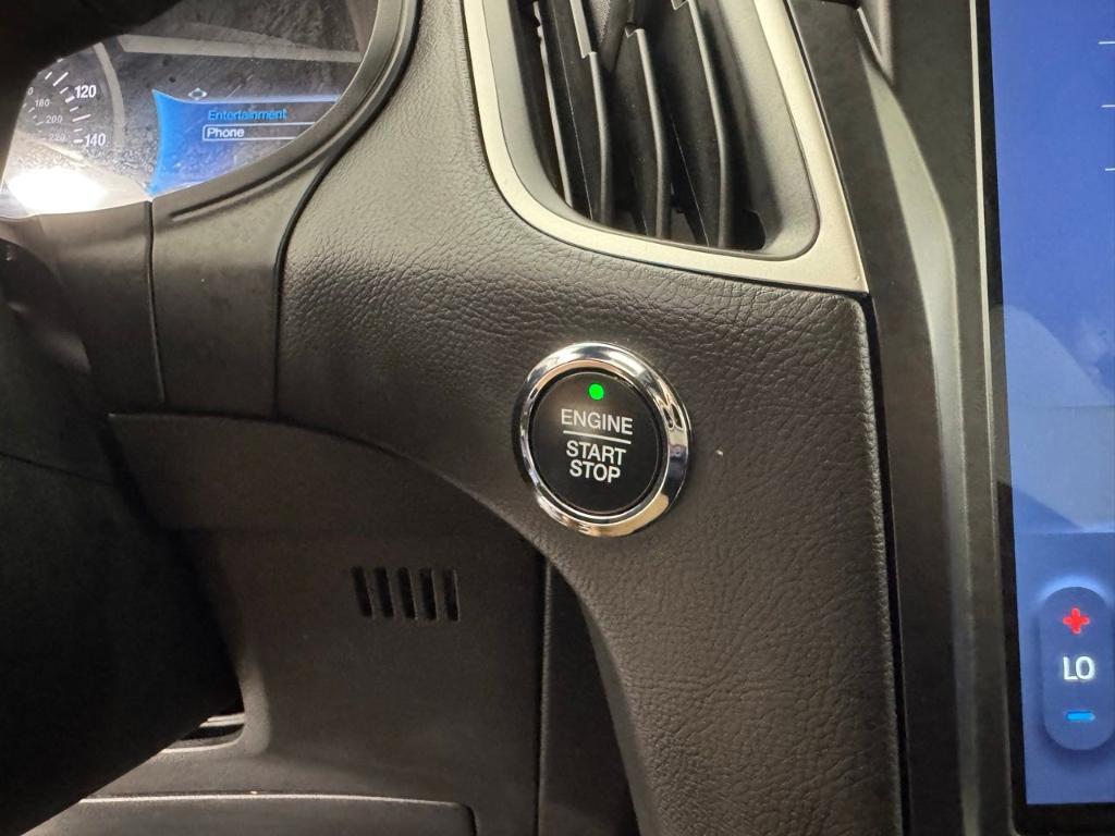 used 2024 Ford Edge car, priced at $22,300