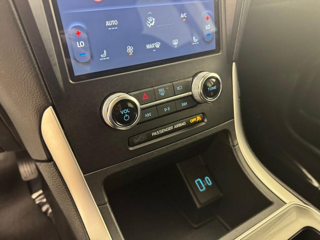 used 2024 Ford Edge car, priced at $22,300