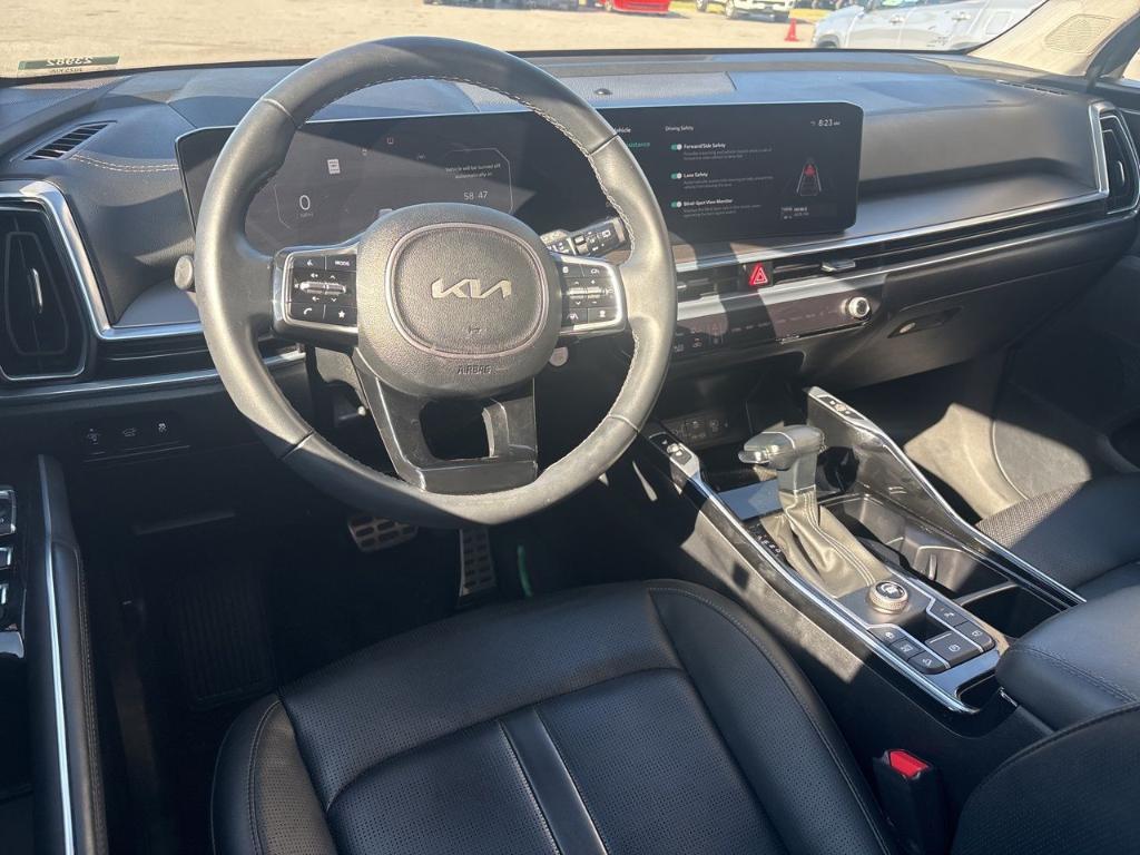 used 2025 Kia Sorento car, priced at $35,500