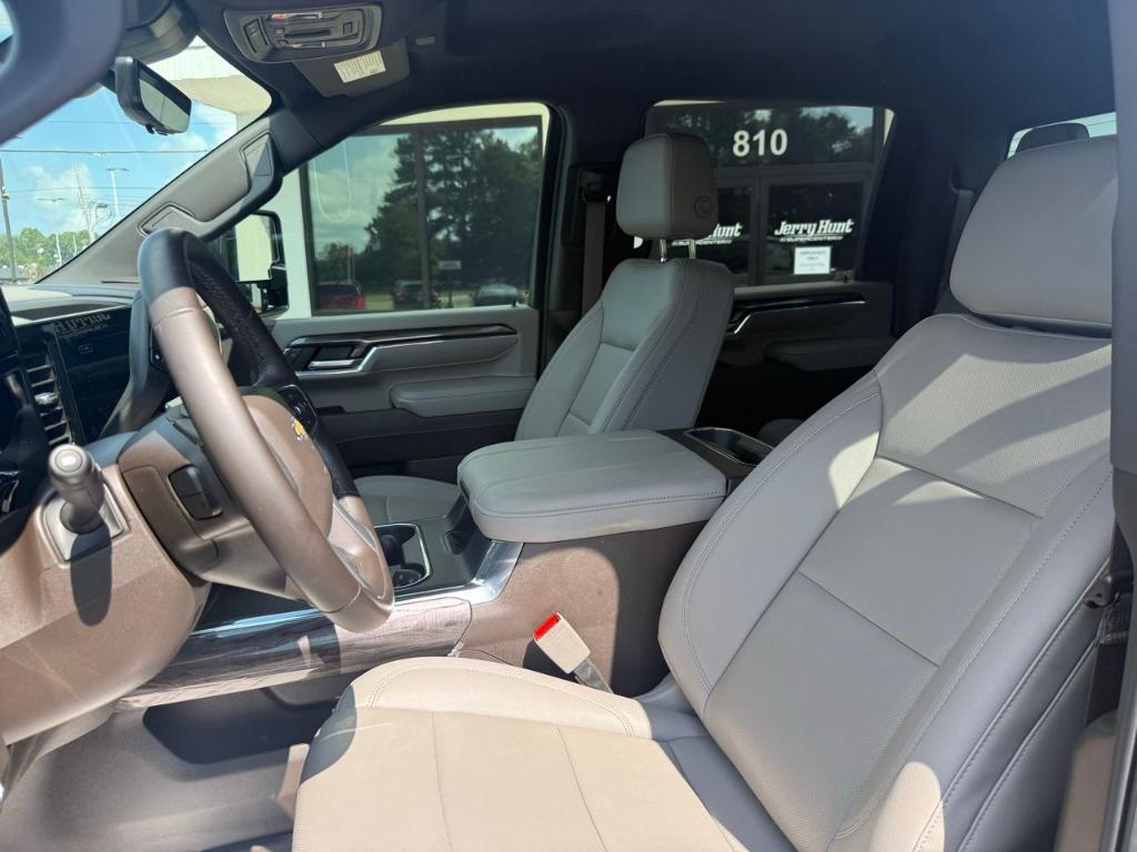 used 2024 Chevrolet Silverado 3500 car, priced at $70,239