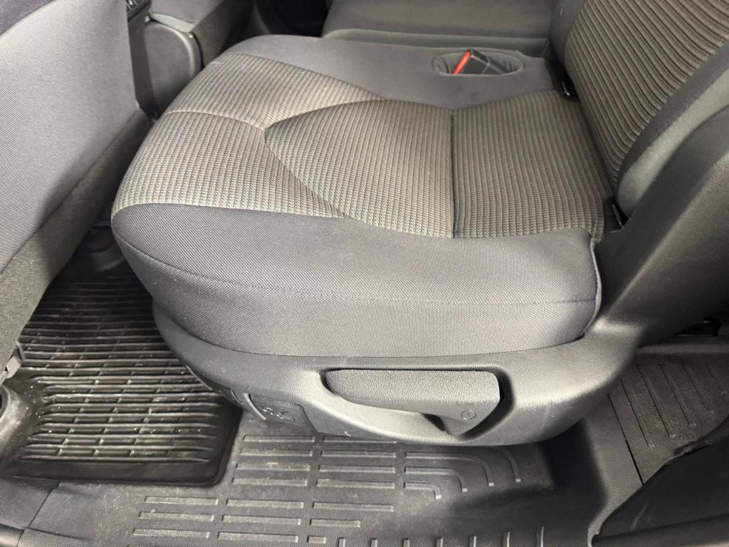 used 2023 Toyota Highlander car, priced at $31,900