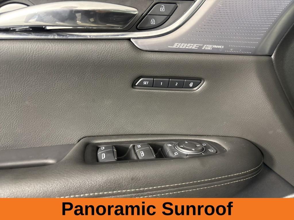 used 2025 Cadillac XT6 car, priced at $41,700