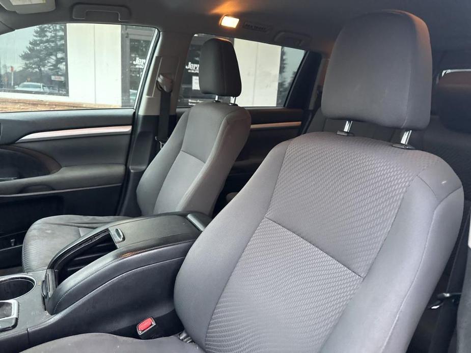 used 2018 Toyota Highlander car, priced at $18,900