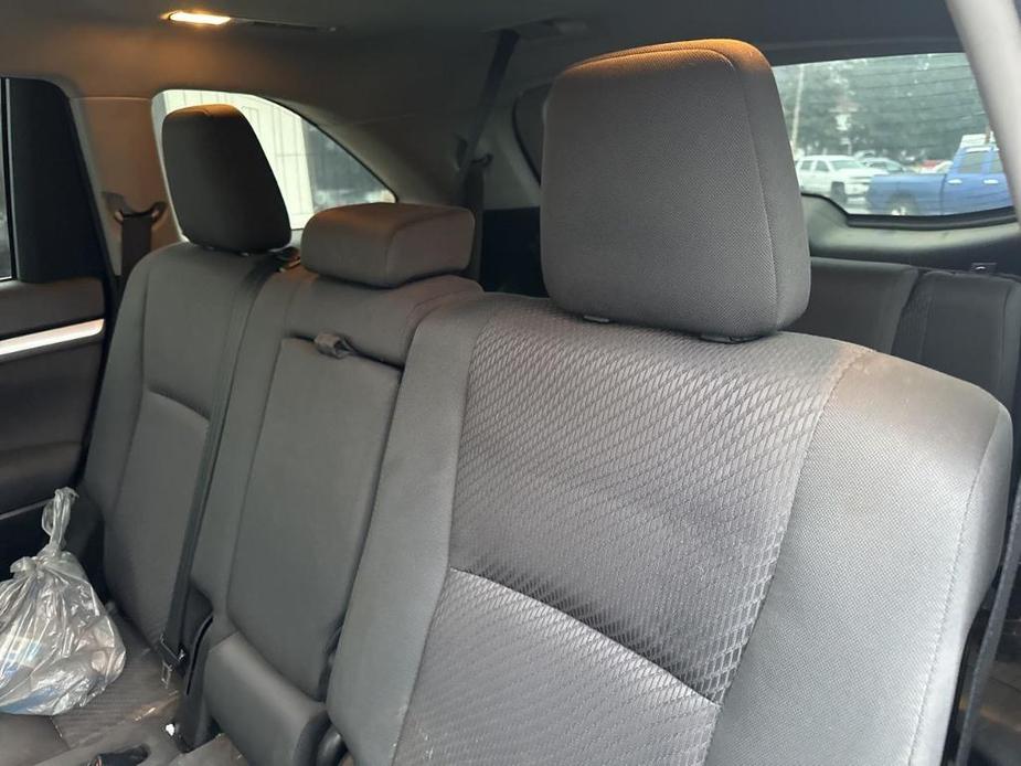 used 2018 Toyota Highlander car, priced at $18,900