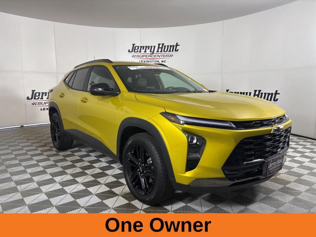 used 2025 Chevrolet Trax car, priced at $23,652