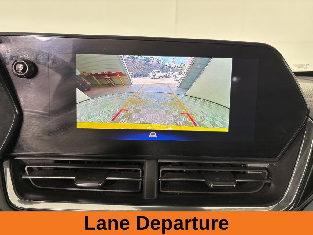 used 2025 Chevrolet Trax car, priced at $23,652