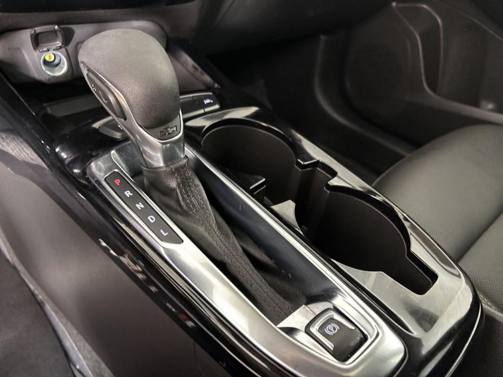 used 2025 Chevrolet Trax car, priced at $23,652