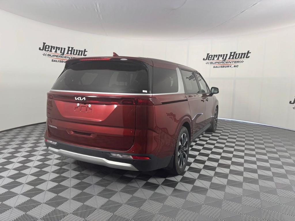 used 2024 Kia Carnival car, priced at $37,167