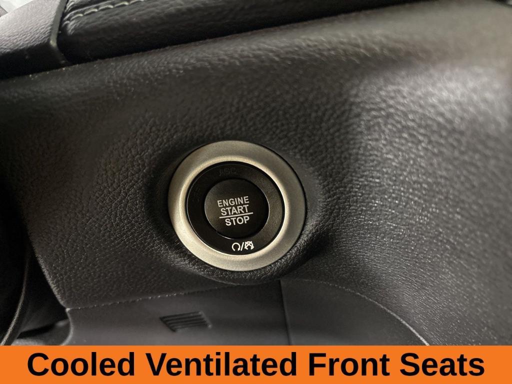 used 2025 Chrysler Pacifica car, priced at $36,988