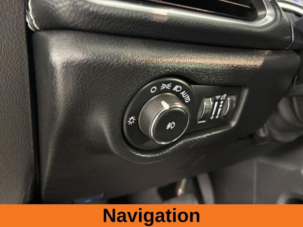 used 2025 Chrysler Pacifica car, priced at $36,988