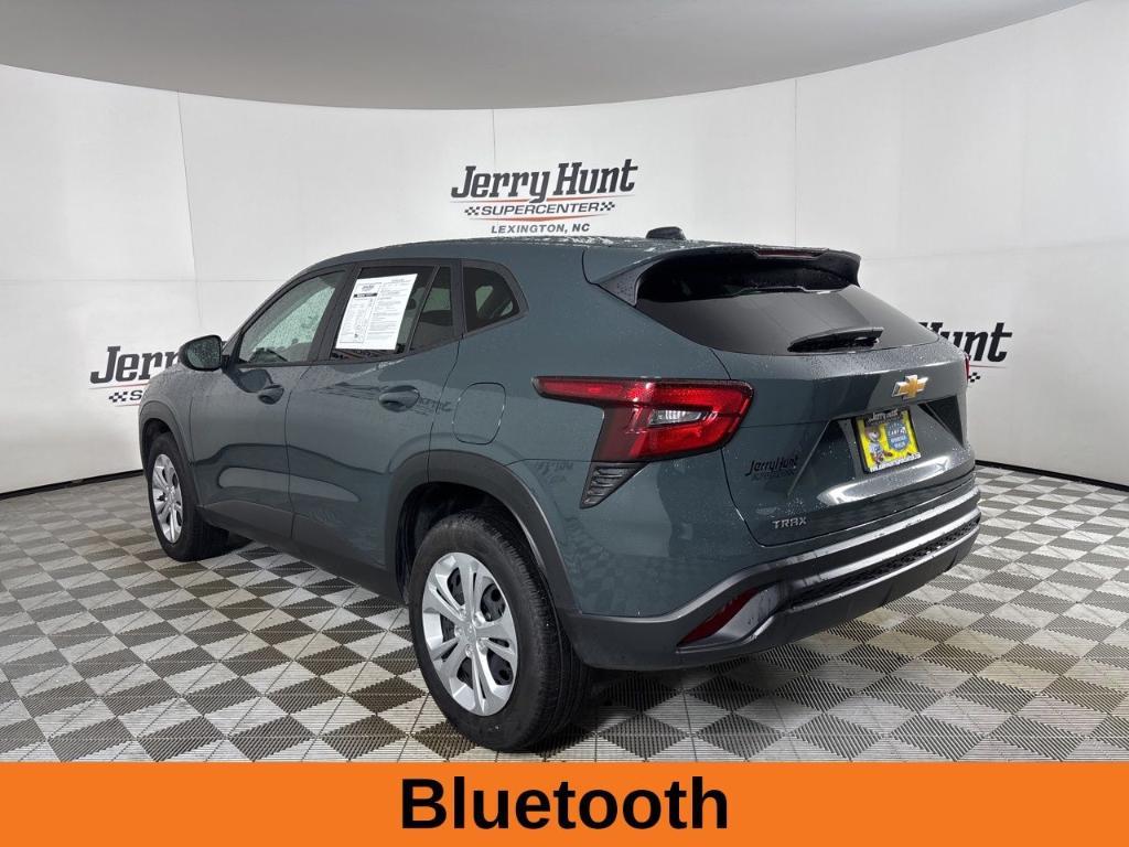used 2025 Chevrolet Trax car, priced at $20,987
