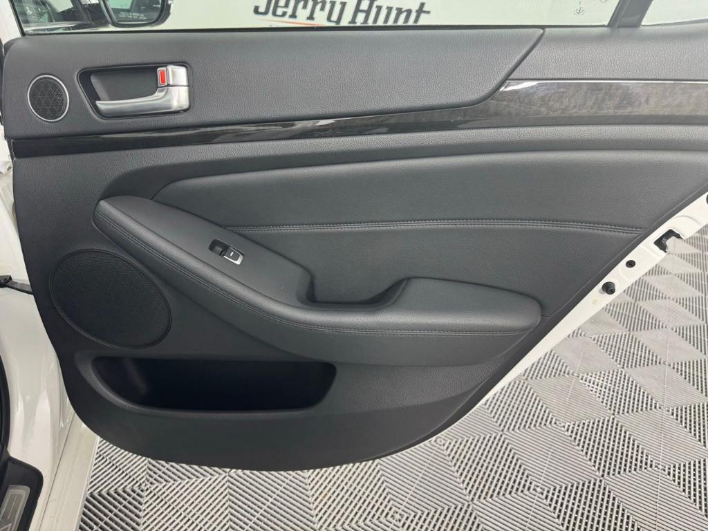 used 2014 Kia Cadenza car, priced at $8,585