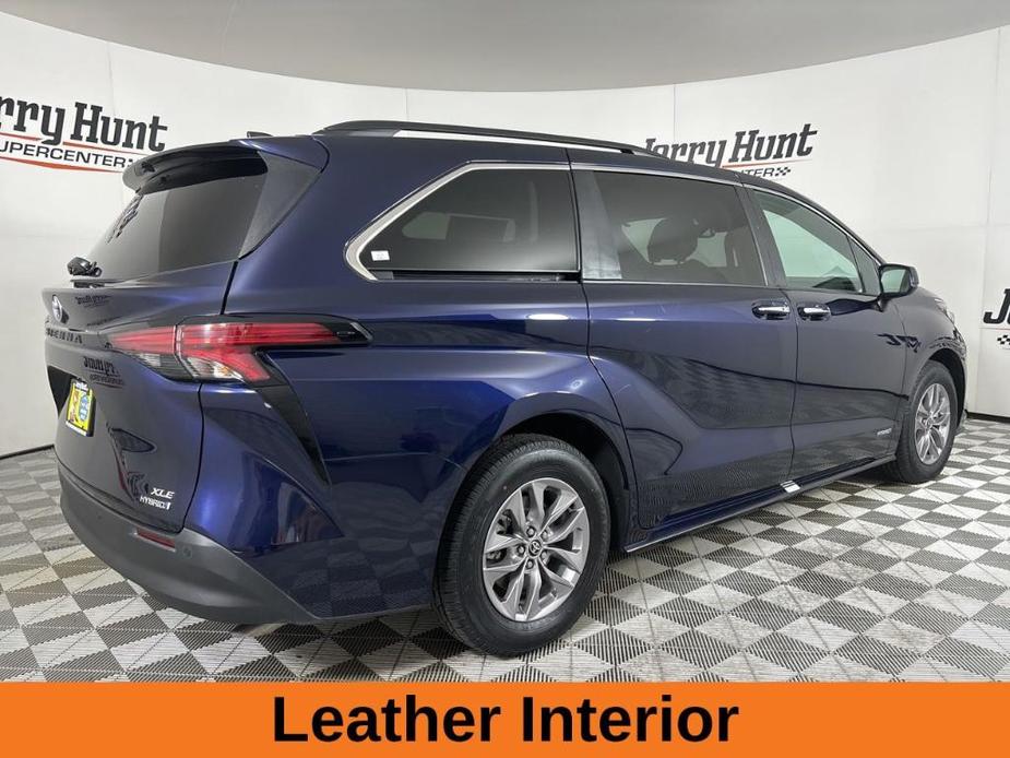 used 2021 Toyota Sienna car, priced at $33,987