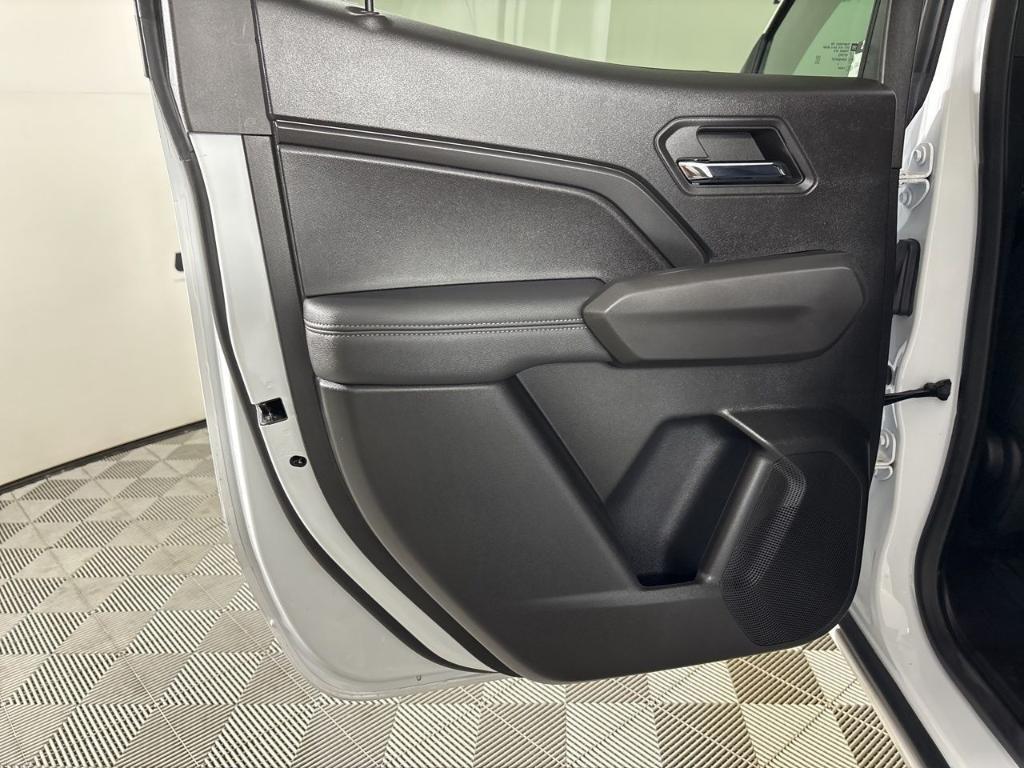 used 2024 GMC Canyon car, priced at $39,300