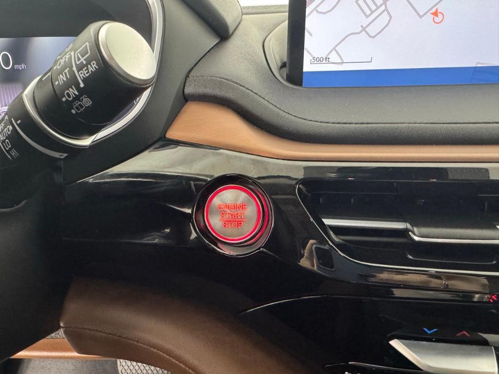 used 2024 Acura MDX car, priced at $40,727