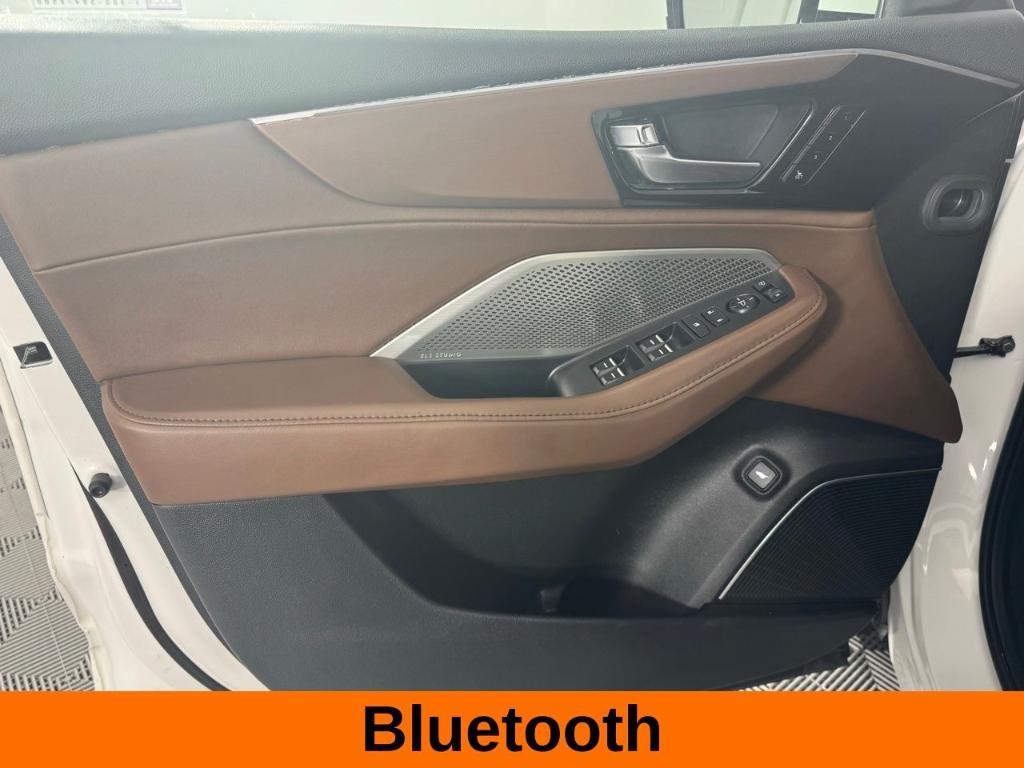 used 2024 Acura MDX car, priced at $40,727