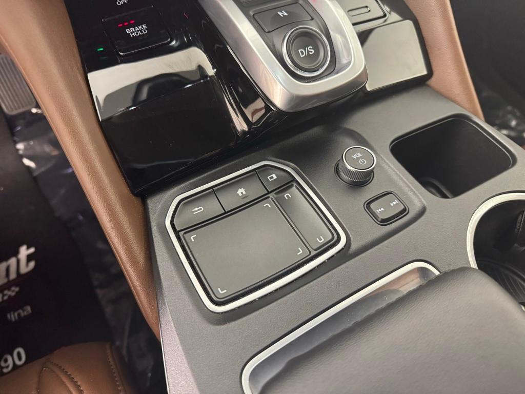 used 2024 Acura MDX car, priced at $40,727