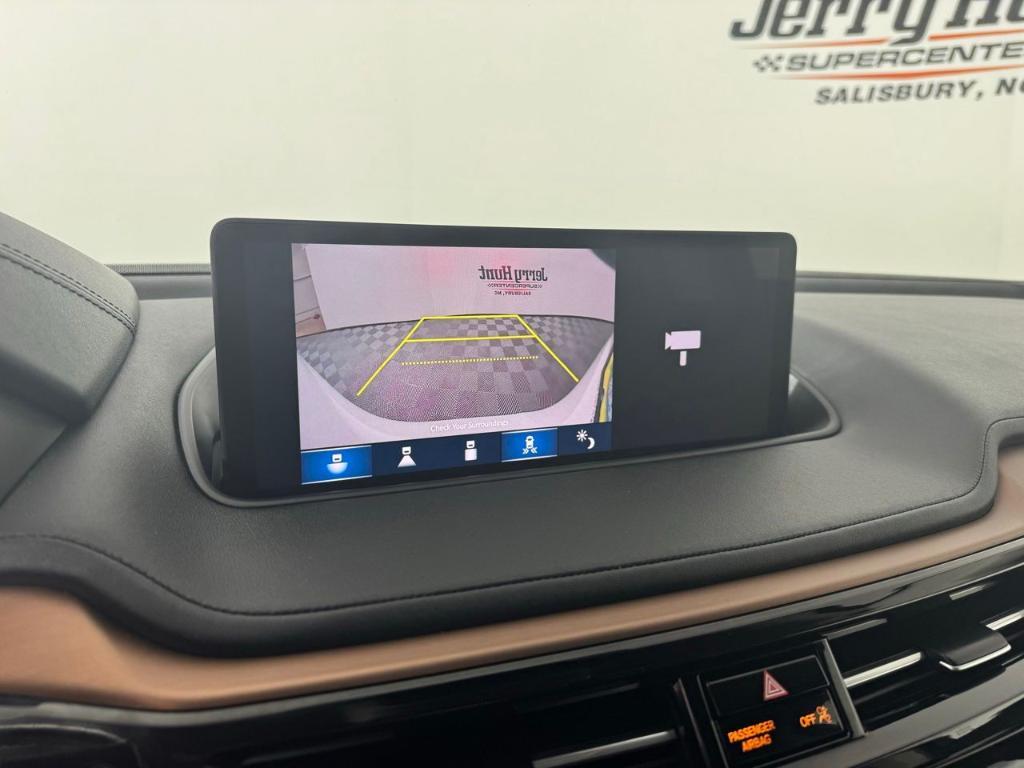 used 2024 Acura MDX car, priced at $40,727