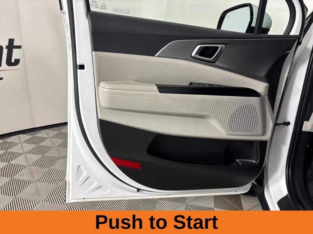 used 2024 Kia Carnival car, priced at $31,400